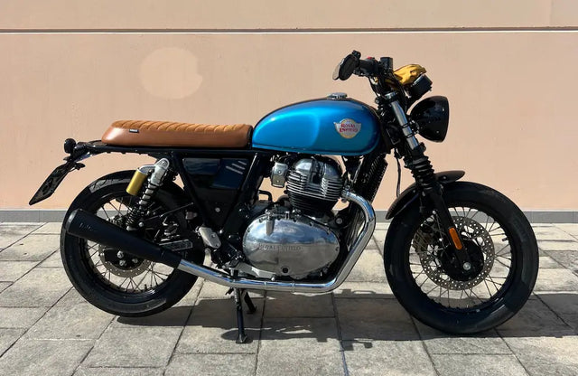 Royal Enfield Interceptor 650 in France fitted with Flat Seat for Interceptor 650 & GT 650, Interceptor 650 Tail Tidy & GT 650 Tail Light Kit – E-mark / CE
