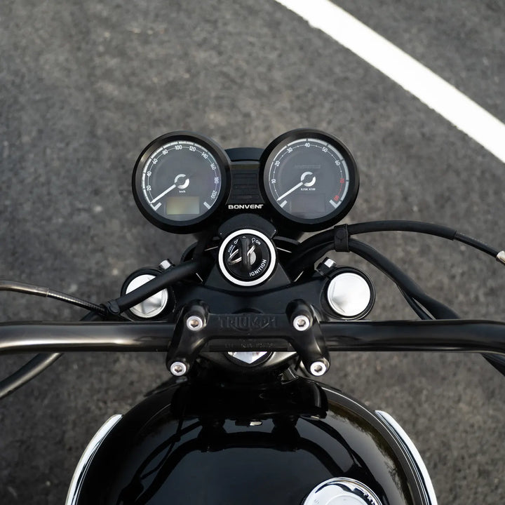 Custom Triumph Bonneville cockpit with Bonvent mini speedometer housing installed