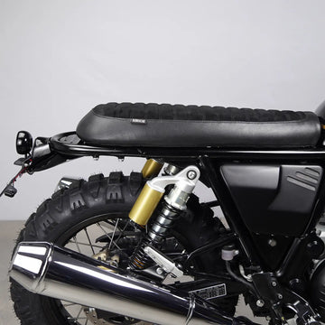 Black ribbed suede-look and leather-style flat seat for Royal Enfield Interceptor 650 and Continental GT 650