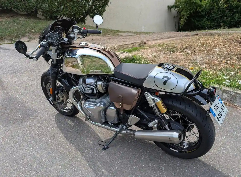 Royal Enfield Continental GT 650 in France fitted with Interceptor 650 Tail Tidy & GT 650 Tail Light Kit – E-mark / CE, Interceptor 650 & GT 650 Indicator Adapters – Front or Rear Pair, Royal Enfield Wiring Adapter for Aftermarket Tail Lights – GT 650, Interceptor 650, Bear 650 & Hunter 350