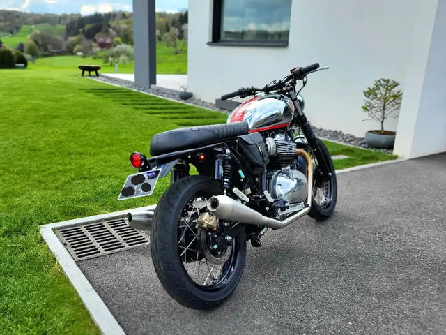 Royal Enfield Interceptor 650 in Switzerland fitted with Interceptor 650 Custom Seat & GT 650 Custom Seat