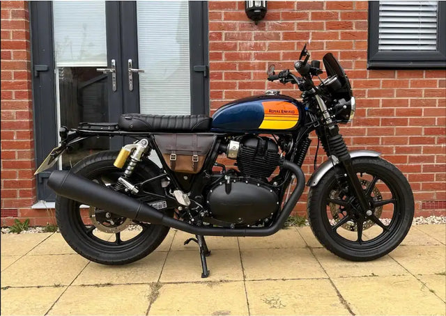 Royal Enfield Interceptor 650 in Spain fitted with Interceptor 650 Tail Tidy & GT 650 Tail Light Kit – E-mark / CE, Interceptor 650 Modular Seat Kit – Solo & Duo Setup for GT 650, Interceptor 650 & GT 650 Front Indicator Brackets for M8/M10 Turn Signals