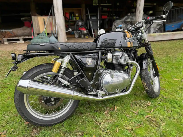 Royal Enfield Continental GT 650 in Italy fitted with Interceptor 650 Modular Seat Kit – Solo & Duo Setup for GT 650, GT 650 Rear Mudguard & Interceptor 650 Rear Fender – Short, Interceptor 650 & GT 650 Indicator Adapters – Front or Rear Pair