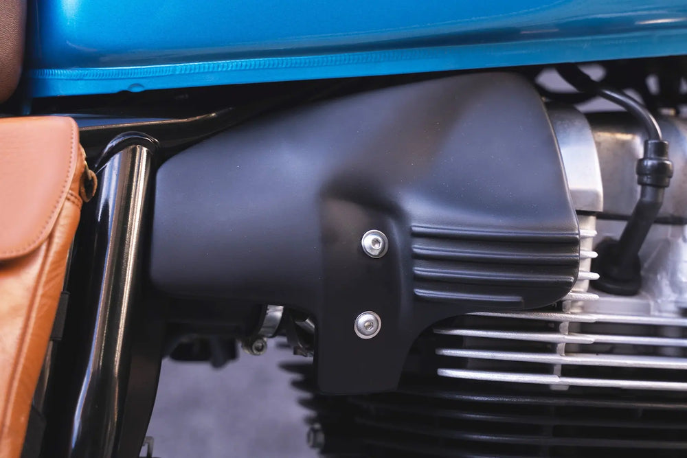 Bonvent engine heat shield following the cooling fins of the Royal Enfield Interceptor 650