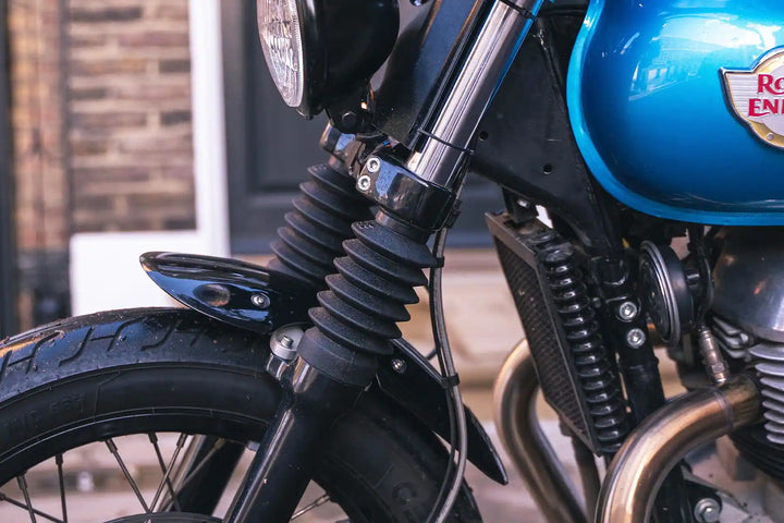 Bonvent short front mudguard fitted over the original Interceptor 650 fork brace