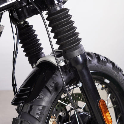 Plug and play front mudguard for Royal Enfield 650 models. Easy installation and perfect fit