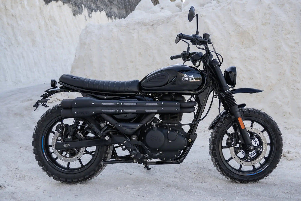 Royal Enfield Hunter 350 custom scrambler with flat seat, short rear mudguard and block-pattern tyres