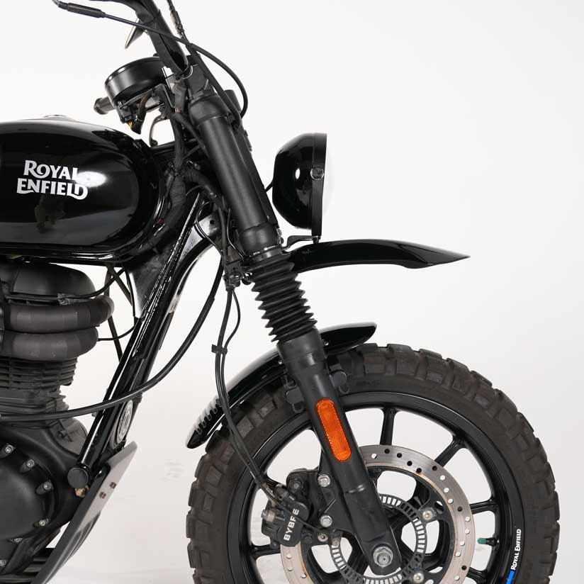 Royal Enfield Hunter 350 with mini LED headlight kit and high front mudguard