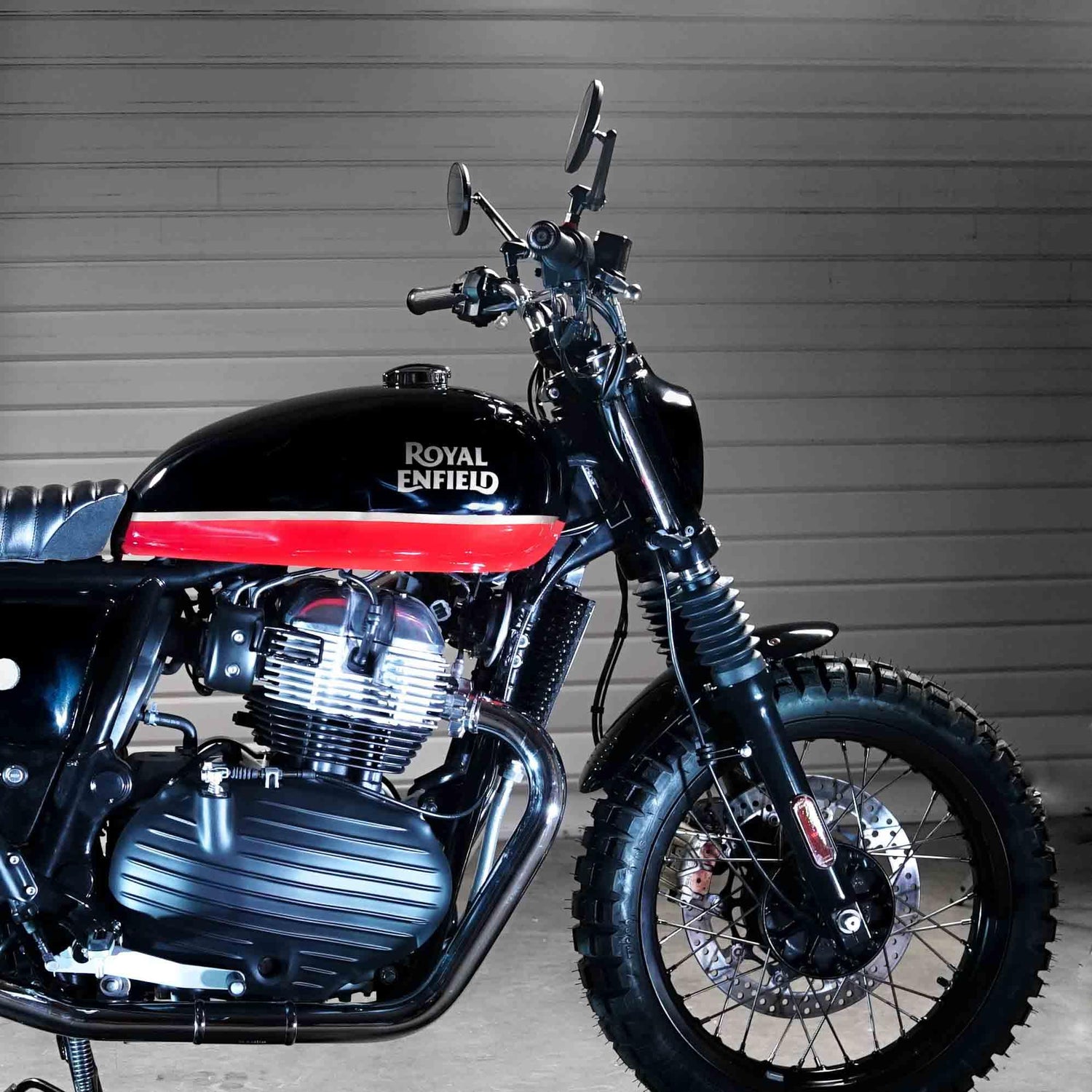 Front mudguard designed to hide the original Royal Enfield holder