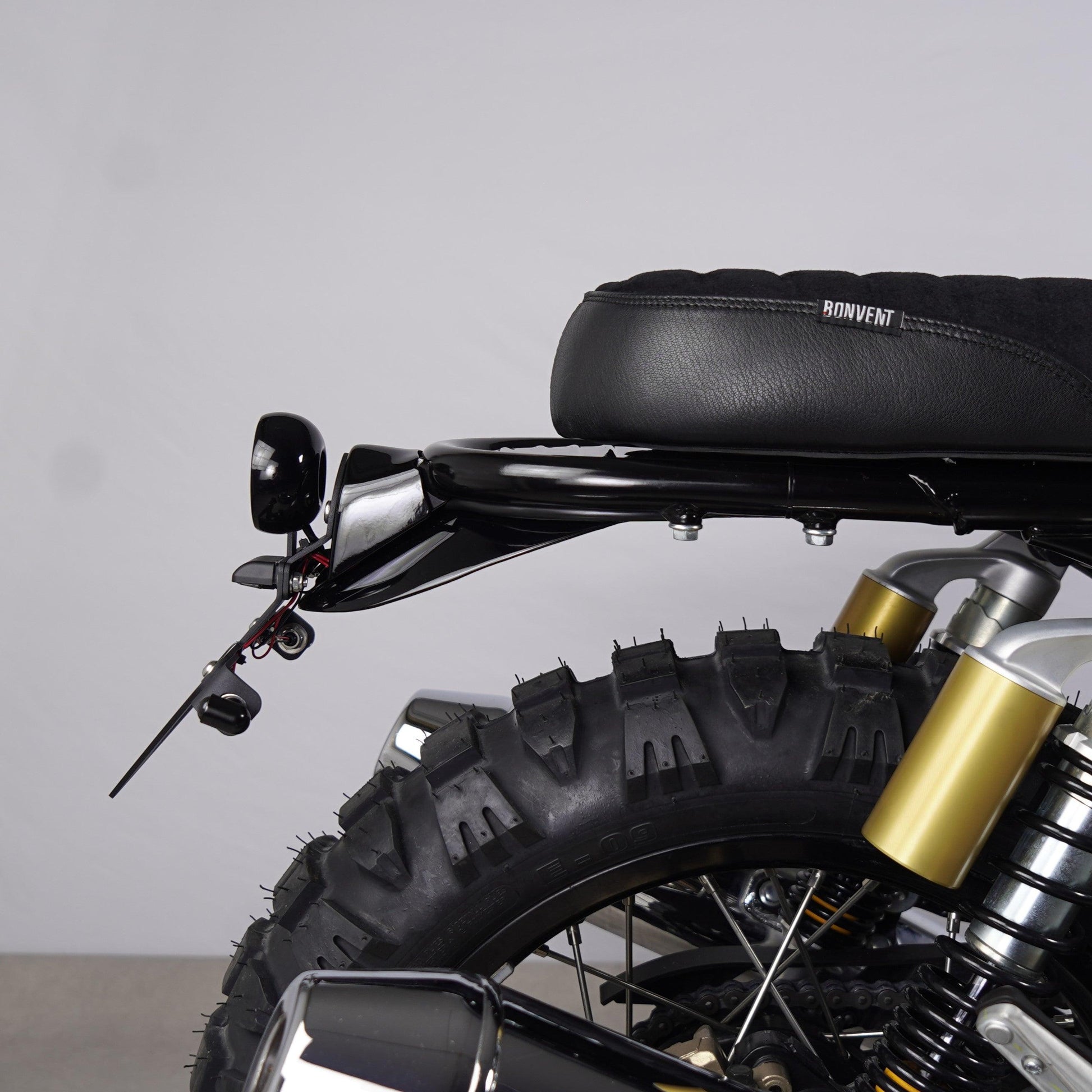 Short Rear Fender and Mudguard for a scrambler look on Royal Enfield bikes