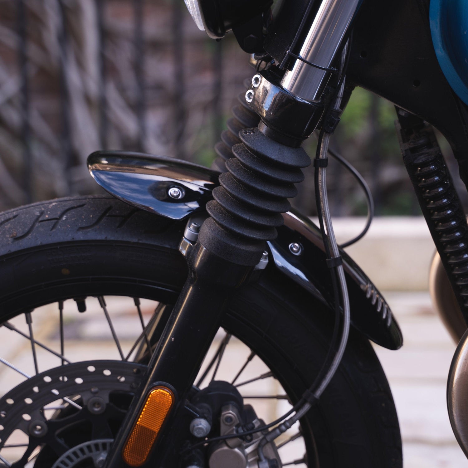 GT 650 front fender with black custom finish