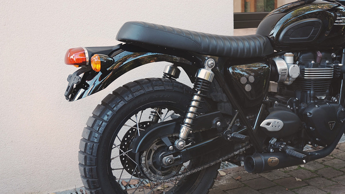 Triumph Bonneville T120 with original rear tail light before Bonvent tail tidy installation