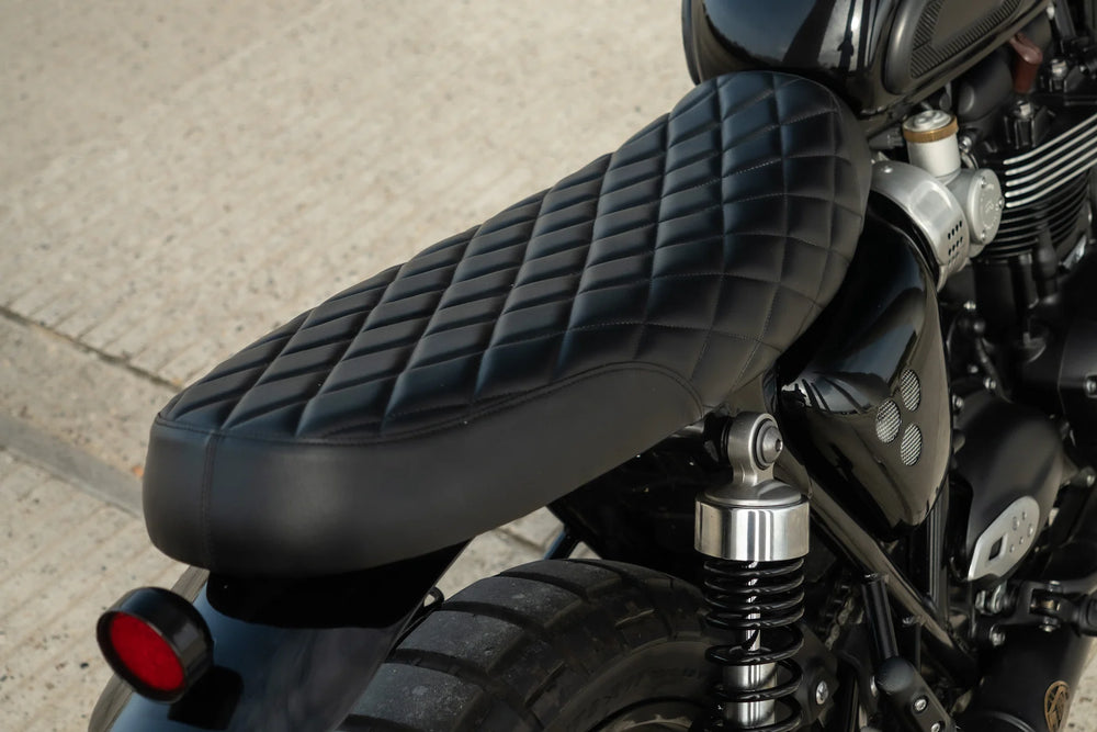 Black diamond-stitched Bonvent custom seat fitted to a Triumph Bonneville T120